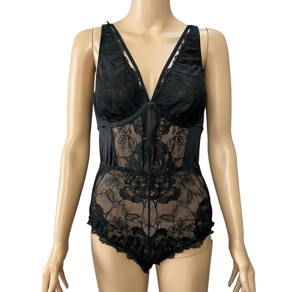 Torrid Curve Strappy Teddy Bodysuit 00 Black Lace Lingerie Semi Sheer Multi-way